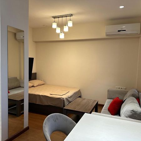 Wonderful Apartment In Republic Square, City Center Jerevan Exteriör bild