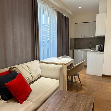 Wonderful Apartment In Republic Square, City Center Jerevan Exteriör bild